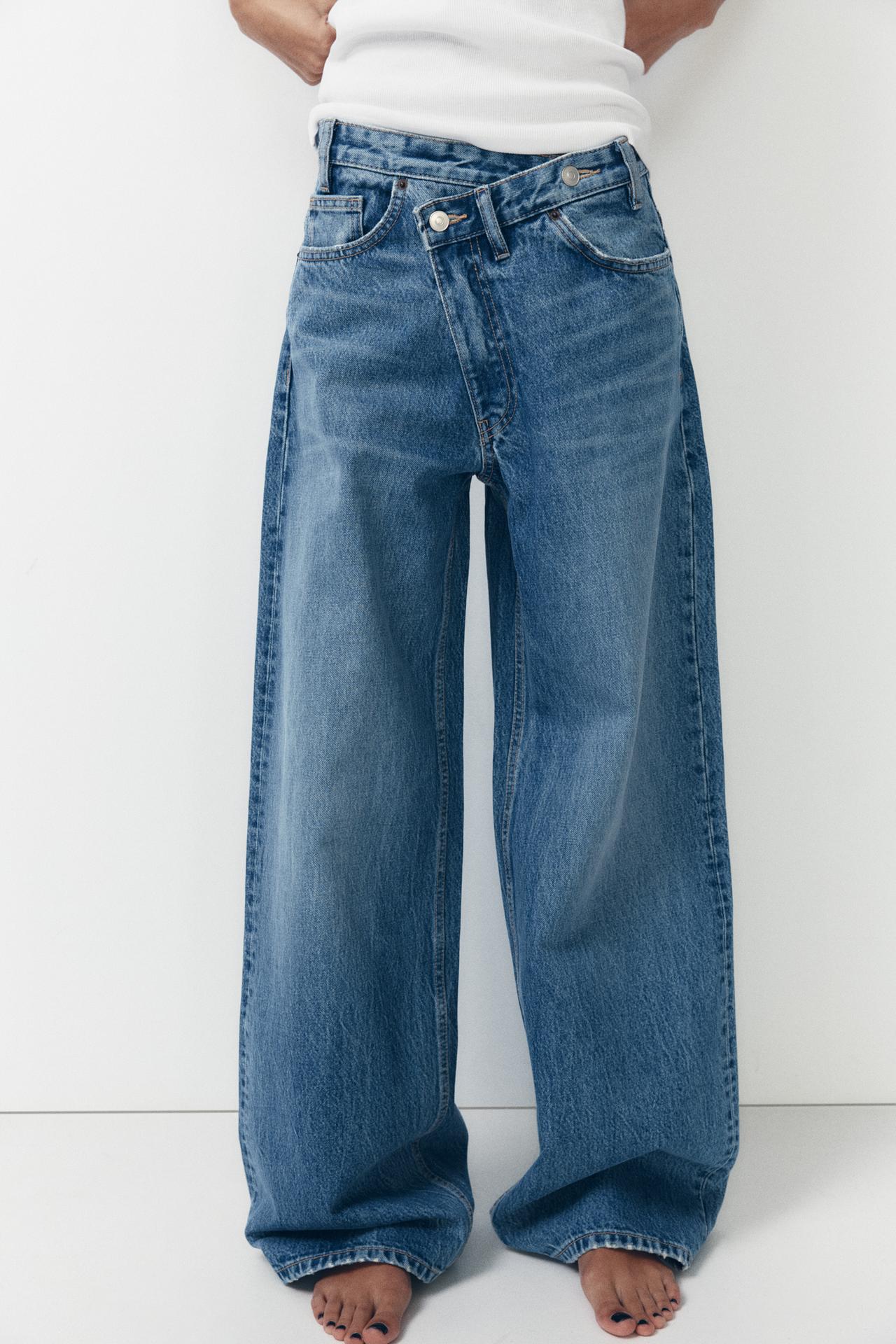 HIGH-WAIST WIDE LEG JEANS