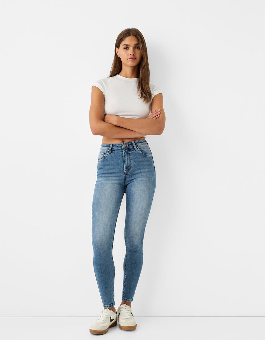 HIGH-WAIST SKINNY JEANS